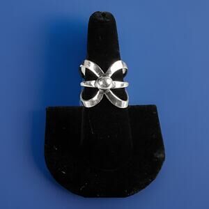 Sterling Silver 925 Bow Knot Ring Size 8 Vintage Modernist Ribbon Statement